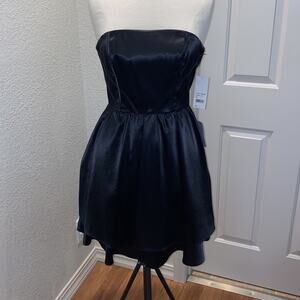 Adrianna Papell Hailey Black Satin Mini Dress NWT Sz 4 Strapless Polyester